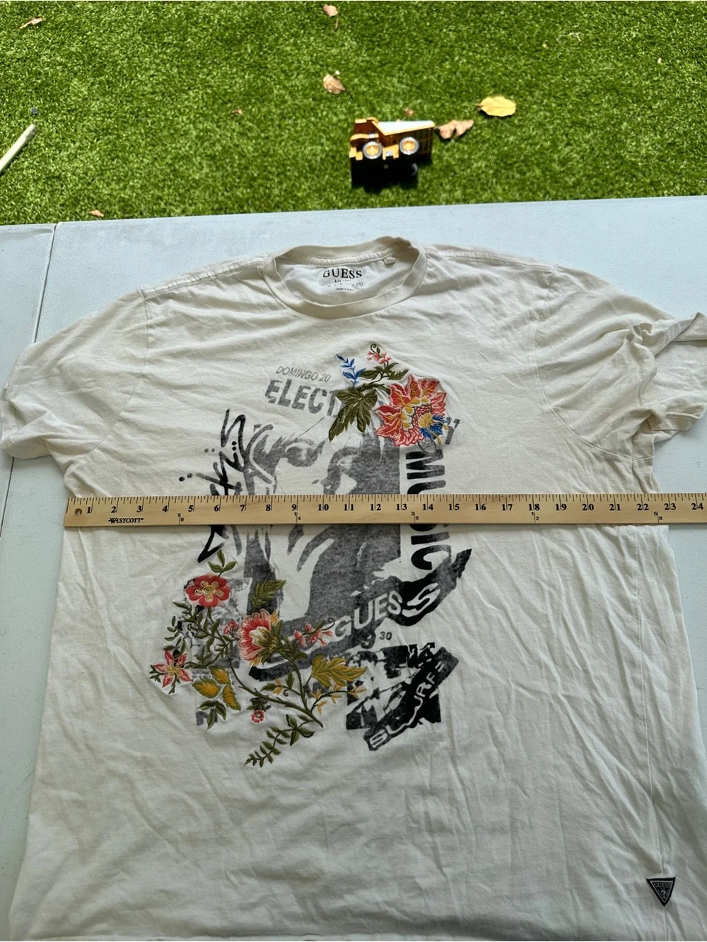 GUESS Men’s XXL Graphic T-Shirt White Floral Logo Tee - Picture 4 of 9